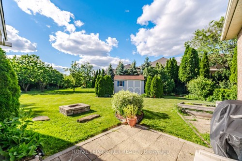 939 Brass Winds Place, Mississauga, ON 