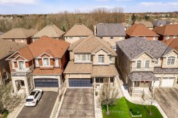 23 McKnight Avenue Hamilton, ON L8B 0R5
