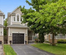 8 Sinden Drive Whitby, ON L1M 2B8