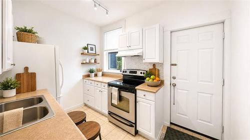 492 Newman St, Winnipeg, MB 