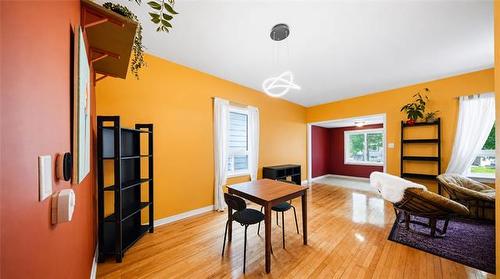 492 Newman St, Winnipeg, MB 