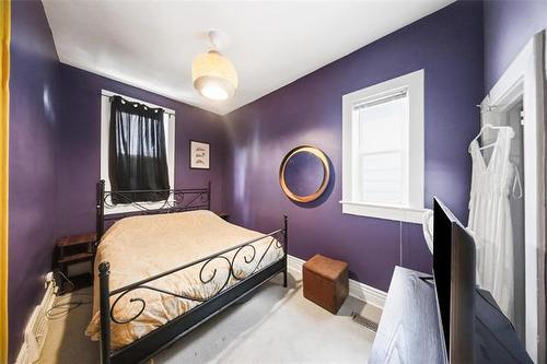 492 Newman St, Winnipeg, MB 