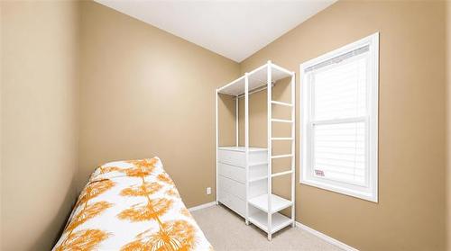 492 Newman St, Winnipeg, MB 