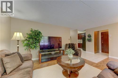 71 Vanier Drive Unit# 301, Kitchener, ON 