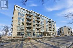 307 - 467 CHARLTON AVENUE E Hamilton, ON L8N 0B3
