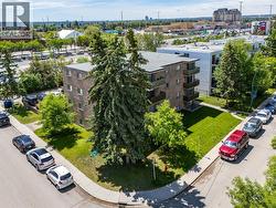 1405 17 Avenue NW  Calgary, AB T2M 0R4