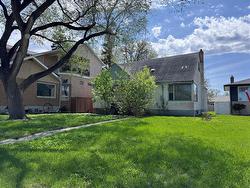 132 Fulham Avenue  Winnipeg, MB R3N 0G6