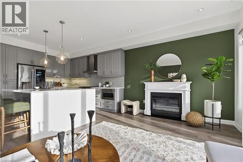 35 Midhurst Heights Unit# 1, Hamilton, ON 