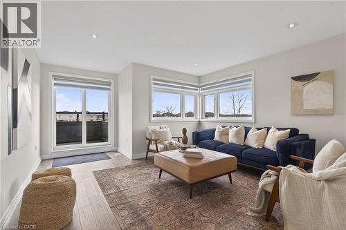 35 Midhurst Heights Unit# 1, Hamilton, ON 