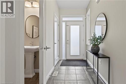 35 Midhurst Heights Unit# 1, Hamilton, ON 