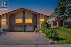 71 YATESBURY ROAD Toronto, ON M2H 1G1