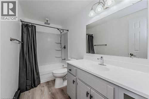 Bathroom - 550 Parkview Crescent, Cambridge, ON 