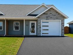 22 Samantha Lane Cornwall, PE C0A 1H0