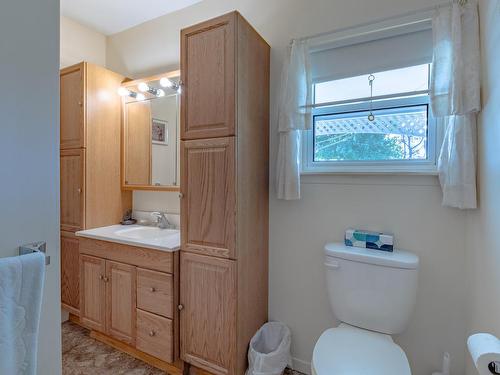 9086 Highway 1, Meteghan River, NS 