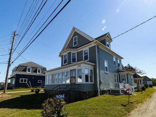 9086 Highway 1, Meteghan River, NS 