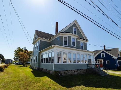 9086 Highway 1, Meteghan River, NS 