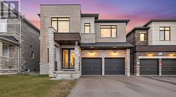 UPPER - 2215 BECKMAN CRESCENT  Oshawa, ON L1L 0W8