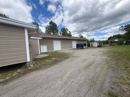 Entrepôt - 1701 Ch. Kipawa, Témiscaming, QC 