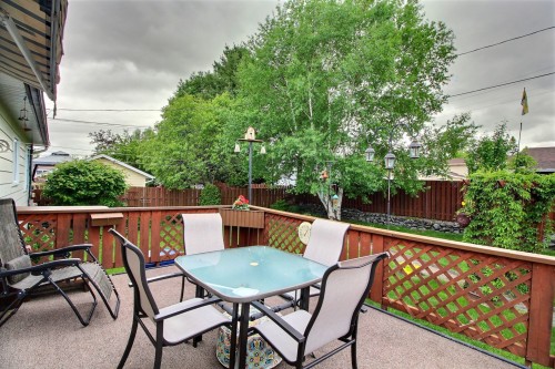 Terrasse - 245 Rue Canadienne, Val-D'Or, QC 