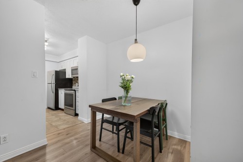 Salle à manger - 210-1225 Rue Notre-Dame O., Montréal (Ville-Marie), QC 