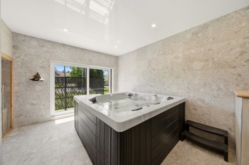 Spa - 26 Rue Stone Haven, Lac-Brome, QC 