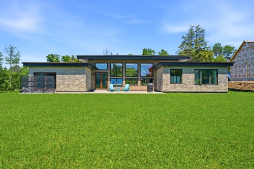 Cour - 26 Rue Stone Haven, Lac-Brome, QC 