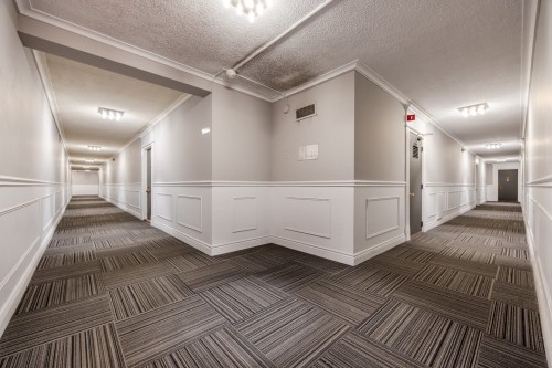 Autre - 203-575 Av. Glengarry, Mont-Royal, QC 