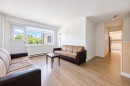 Salon - 203-575 Av. Glengarry, Mont-Royal, QC 
