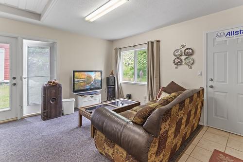 11114 3A Highway, Sanca, BC 