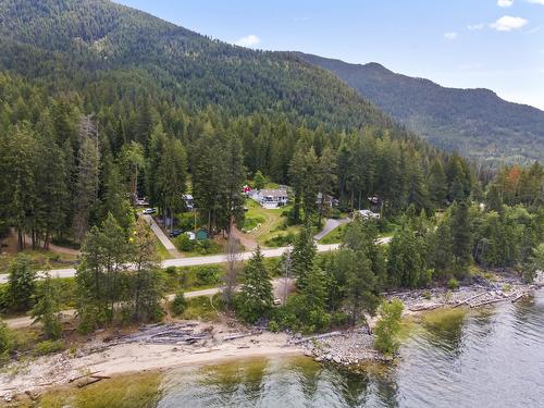 11114 3A Highway, Sanca, BC 