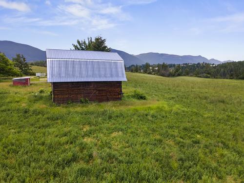 2710 38Th Street, Canyon, BC 