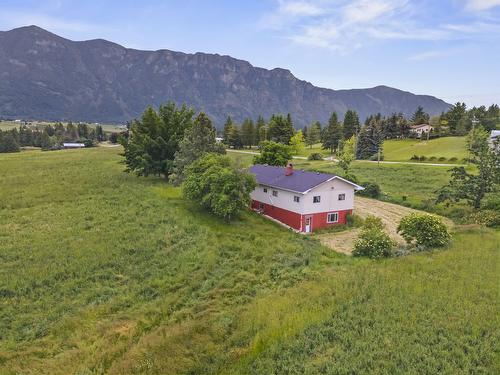 2710 38Th Street, Lister, BC 