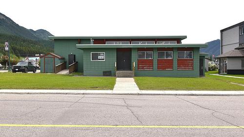 142 Spruce Avenue, Sparwood, BC 
