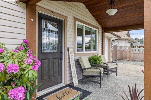 740 Phillips St, Parksville, BC 