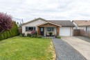 740 Phillips St, Parksville, BC 