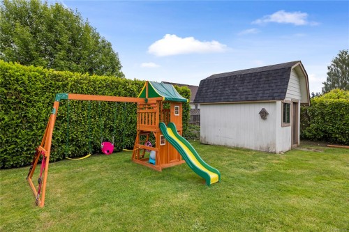 740 Phillips St, Parksville, BC 