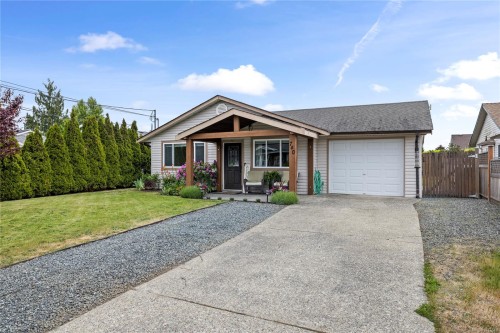 740 Phillips St, Parksville, BC 