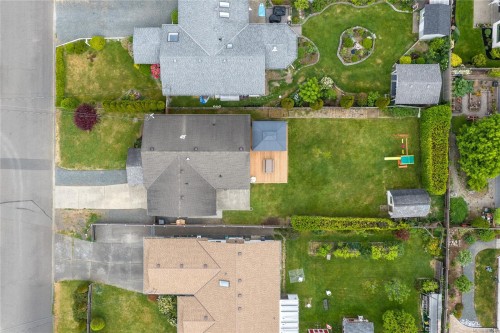 740 Phillips St, Parksville, BC 