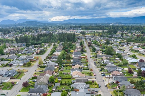 740 Phillips St, Parksville, BC 
