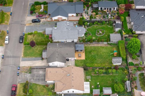 740 Phillips St, Parksville, BC 