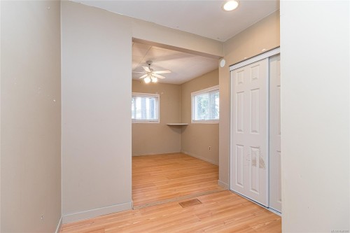 2912 Phipps Rd, Langford, BC 