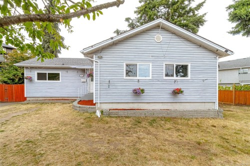 2912 Phipps Rd, Langford, BC 