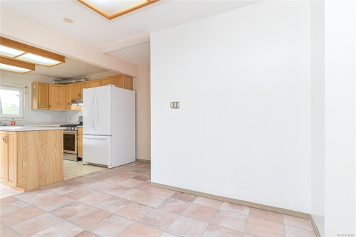 2912 Phipps Rd, Langford, BC 