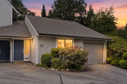 #12-4041 Saanich Rd Saanich, BC V8X 1Z2