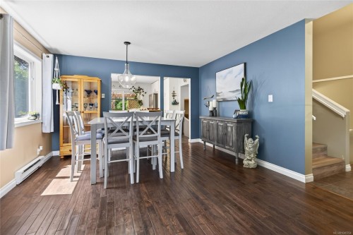 677 Somenos Dr, Comox, BC 