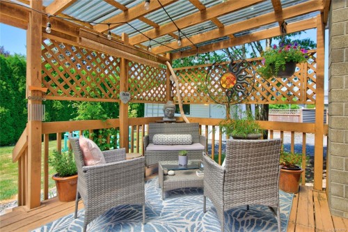 677 Somenos Dr, Comox, BC 