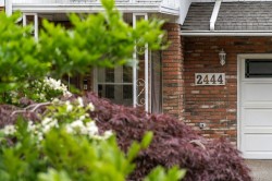 2444 Sooke Rd Colwood, BC V9B 1X7