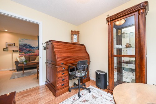 2136 Bolt Ave, Comox, BC 