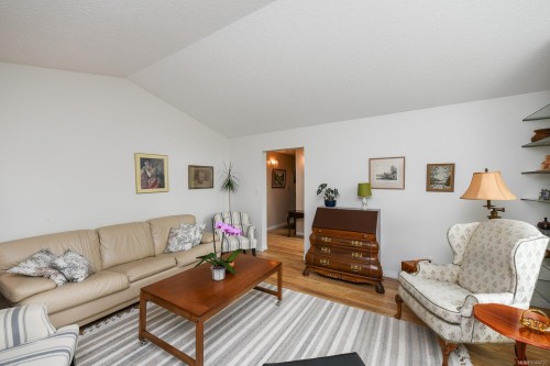 2136 Bolt Ave, Comox, BC 