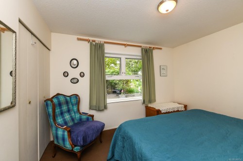 2136 Bolt Ave, Comox, BC 